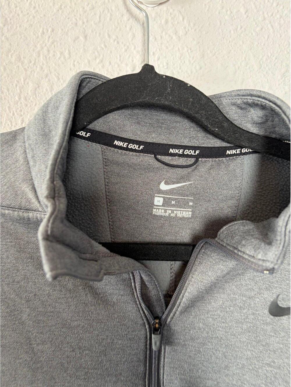 Men's Nike Golf grey 1/4 zip pullover size M - Picture 2 of 4